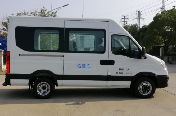 如何自測水質(zhì)檢測車是否燒機油？